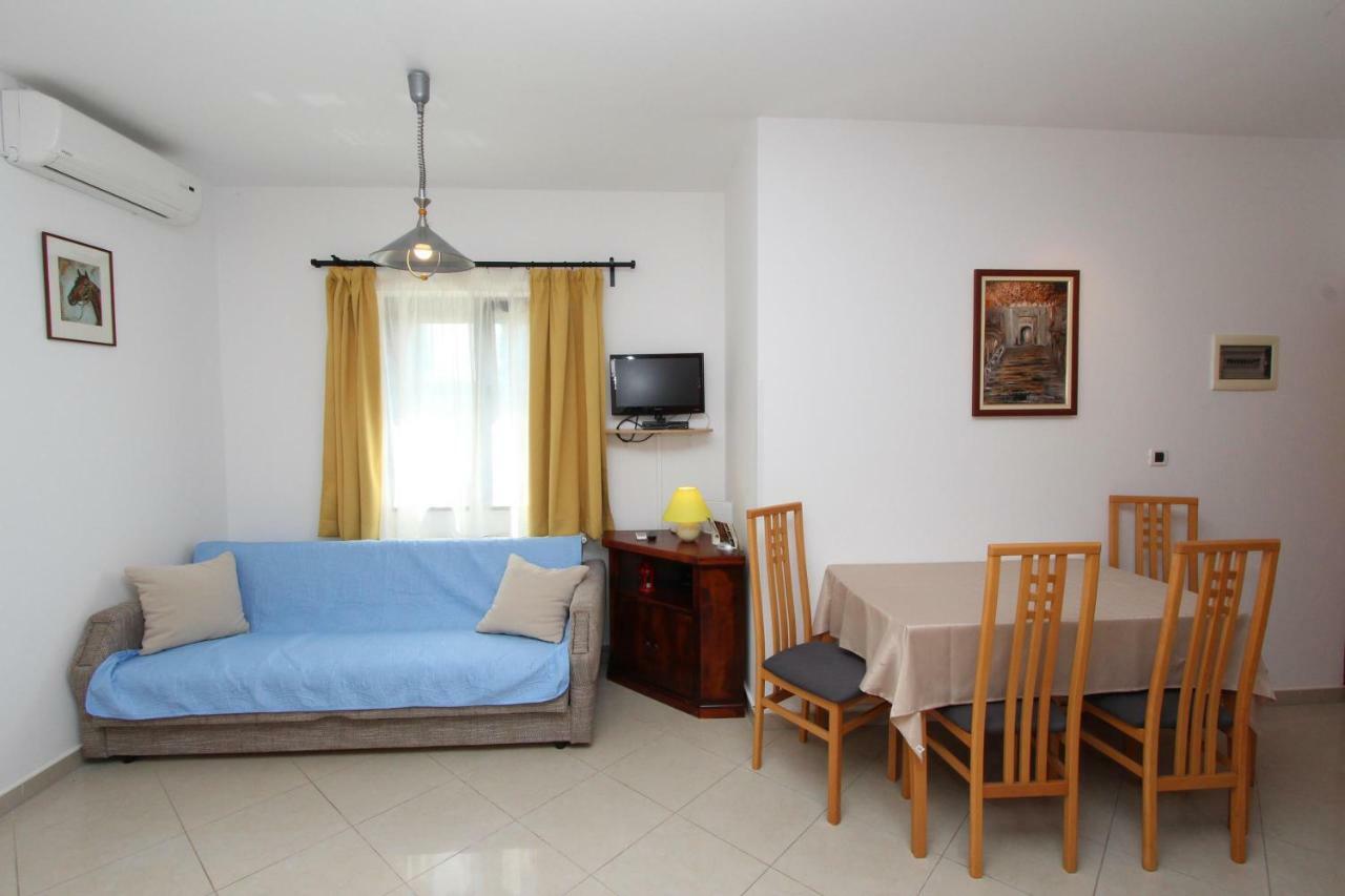 Apartments Villa Mara Rovinj Habitación foto